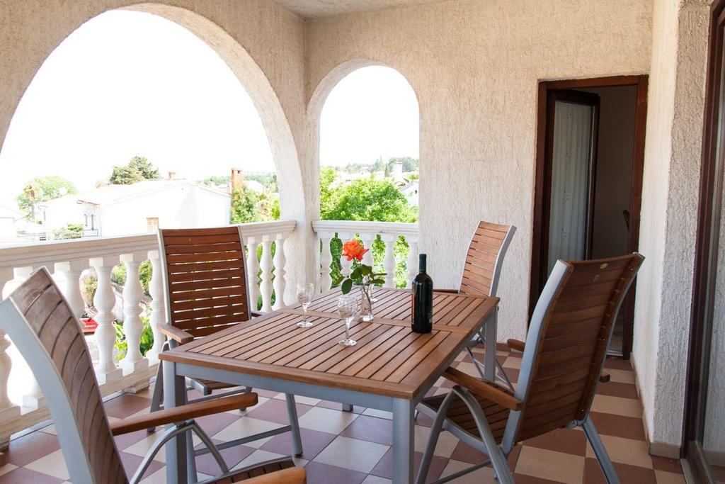 Malinska Apartment 1 Sveti Anton  Ngoại thất bức ảnh